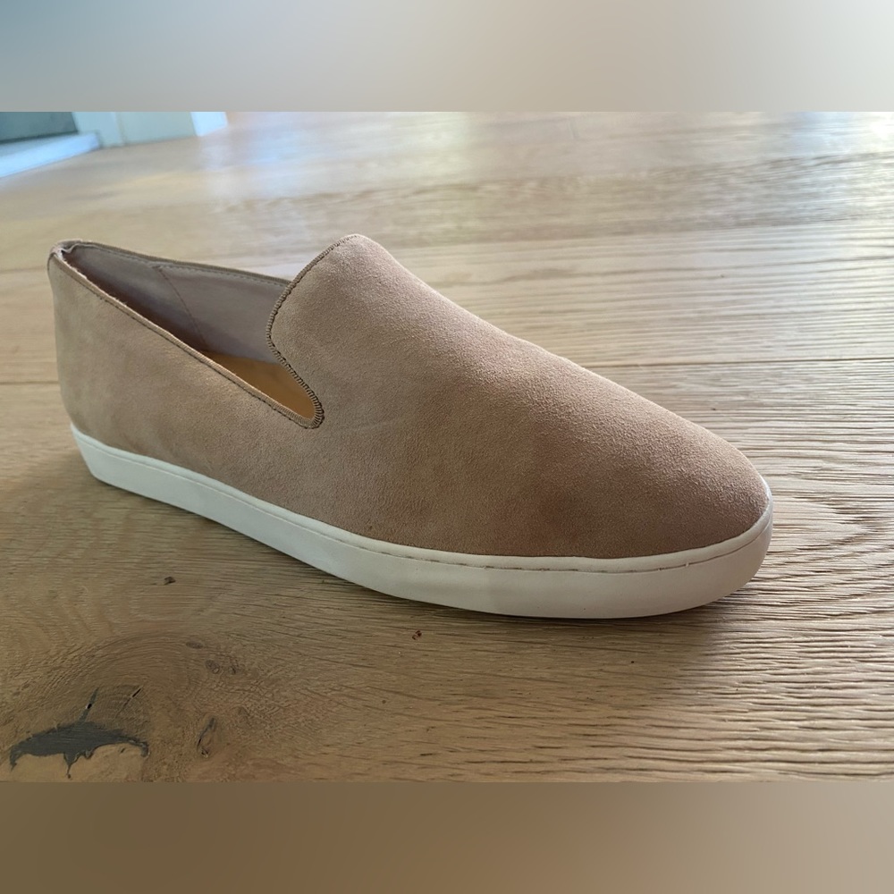 Suede Birdies slip on shoes size 8.5  (The Swift)